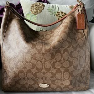 Coach Signature Coates Canvas shoulder bag.